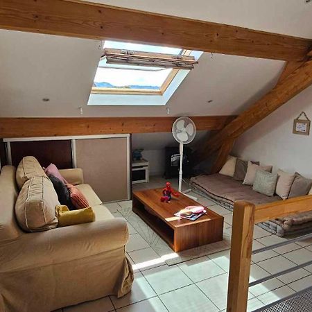 Appartement Dans Notre Maison Domessin Экстерьер фото