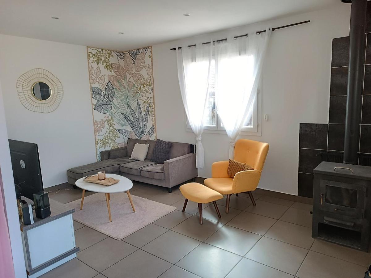 Appartement Dans Notre Maison Domessin Экстерьер фото